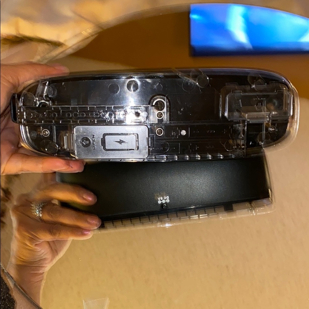 Box41 Black Electric 3-Hole Punch - Picture 5 of 6